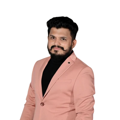 Karthik Bhat, Associate Manager at DesiCrew